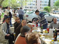 NIMES 2008 16 Claude et ses amis (1)